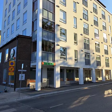 Ydinkeskustassa Saunallinen Kahdessa Tasossa Lägenhet